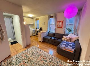 31 Charter St #6, Boston, MA 02113