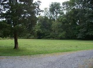 1825 Old Plains Rd, Pennsburg, PA 18073