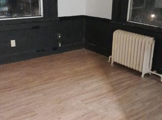 610 Henry St #1E, Eden, NC 27288