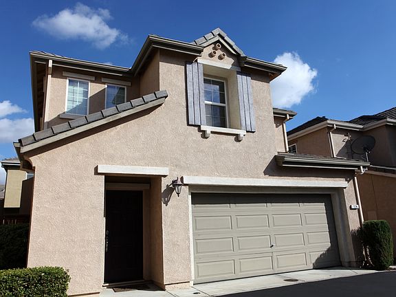 2nd image of 124 Vento Ct