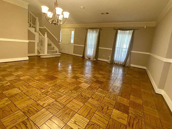 Dining Room / central room