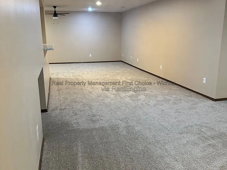 1548 W Hickory St — Photo 20