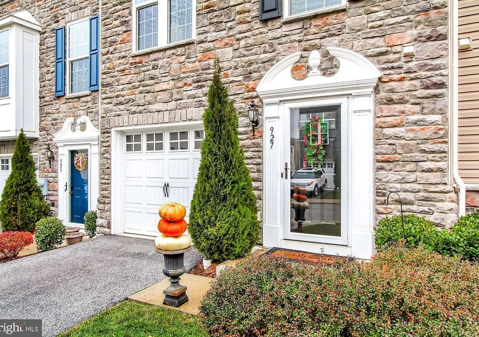 927 Brechin Ln York, Pa 17403 **Regents Glen Community** — Photo 2
