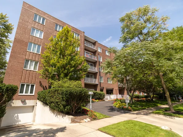 1500 Oak Ave APT 4G, Evanston, IL 60201
