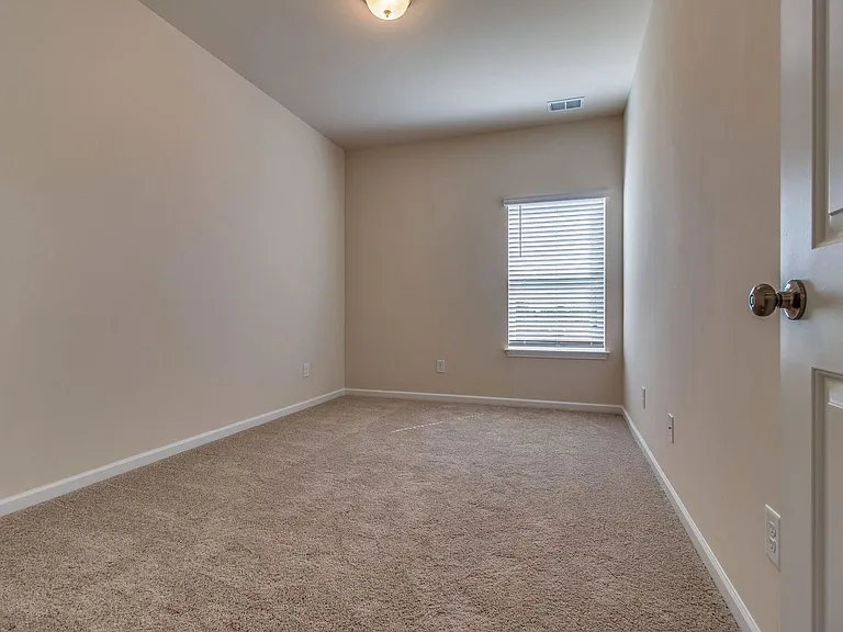 2608 Sherman Way — Photo 22