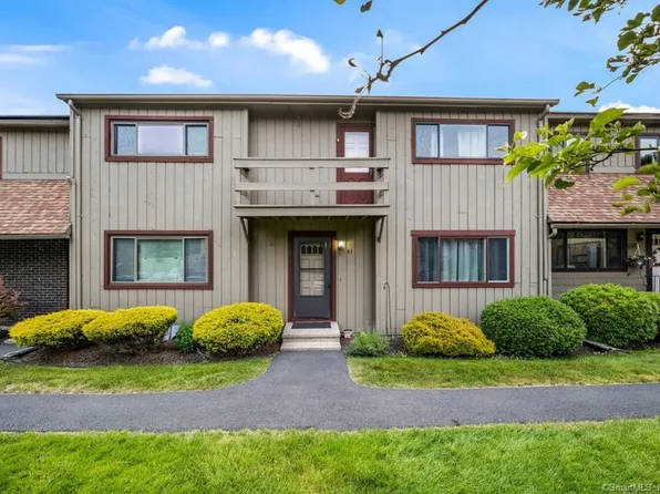61 Orangewood West #61, Derby, CT 06418