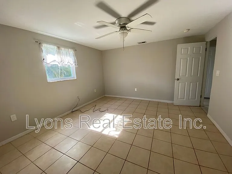11310 Linda Loma Dr — Photo 9