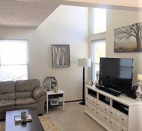 5th image of 3206 Eppleworth Dr