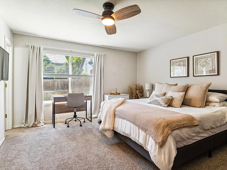 9168 W Maryland Pl — Photo 10