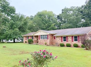 195 Country Estates Rd, Paint Lick, KY 40461