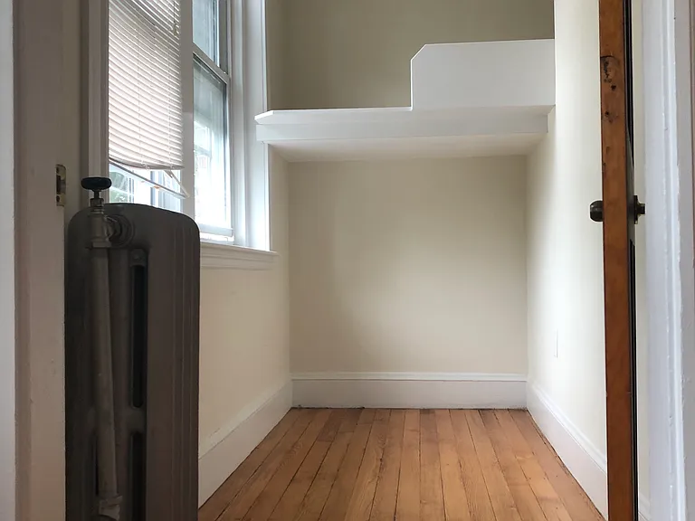 16 Copenger St #4 — Photo 16