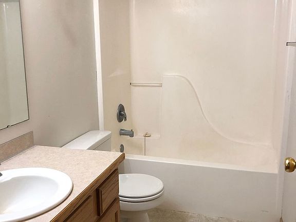 4th image of 1410 N 41st St #1