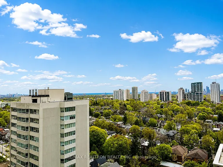 2181 Yonge St #2001 — Photo 5