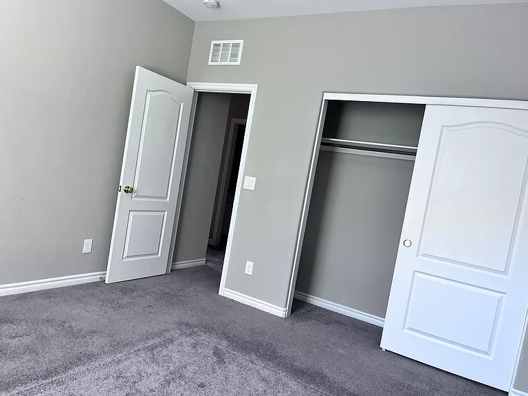 3452 Royal Calloway Ave — Photo 14