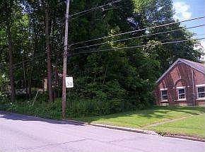 Large Lot to Neighbors Fence