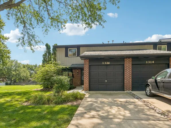 1326 Loughborough Ct, Wheaton, IL 60189
