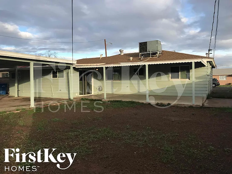 3625 W San Juan Ave — Photo 20