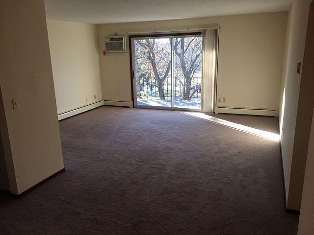 1st image of 1905 Wilson Ave APT 307