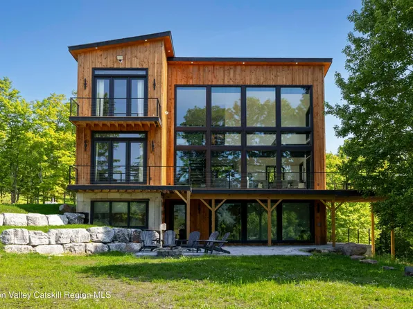 4 Goff Road, Windham, NY 12496