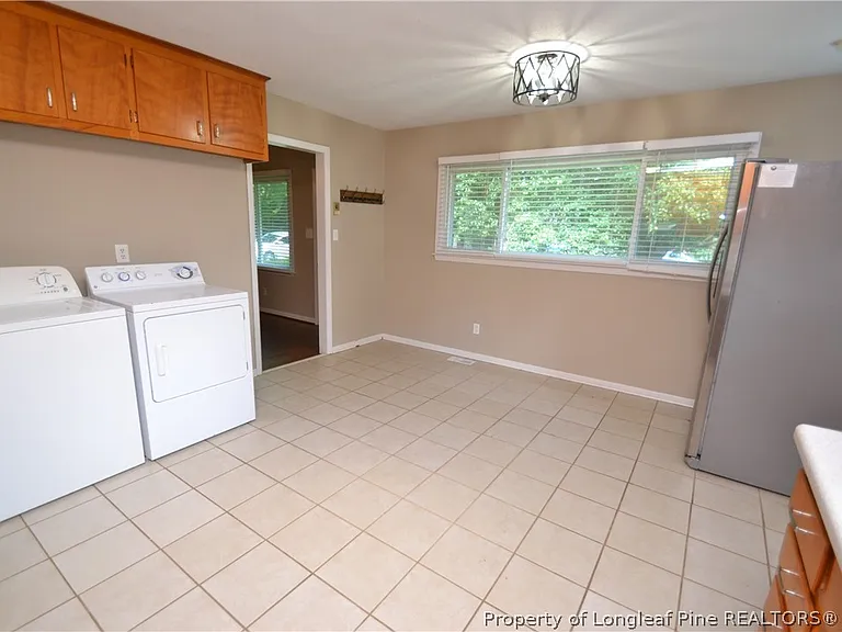 5131 Lundy Dr — Photo 8