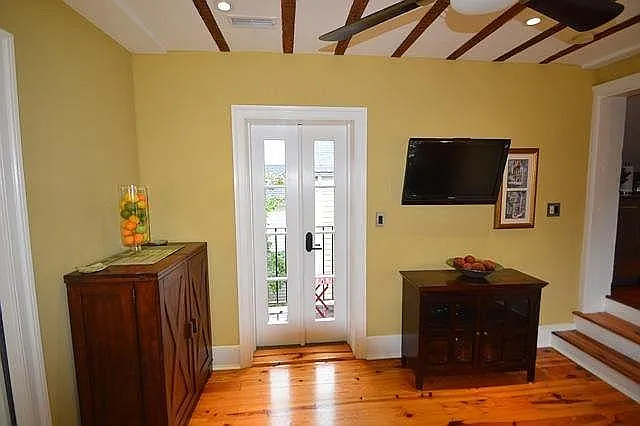 1 bed, 765 sqft, $2,300 — Photo 4