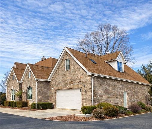 2nd image of 300 Lowe Rd