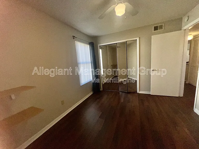 2807 Rio Grande Trl — Photo 16