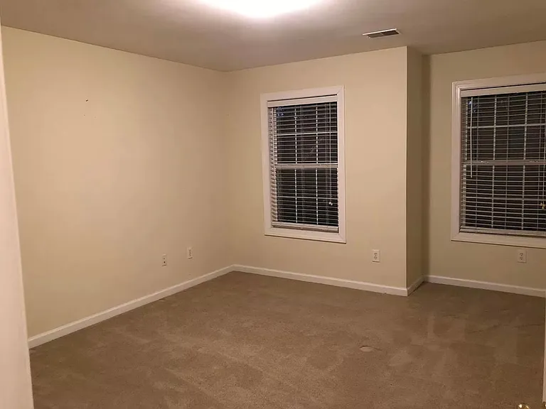 506 Eagle Pointe Dr — Photo 19