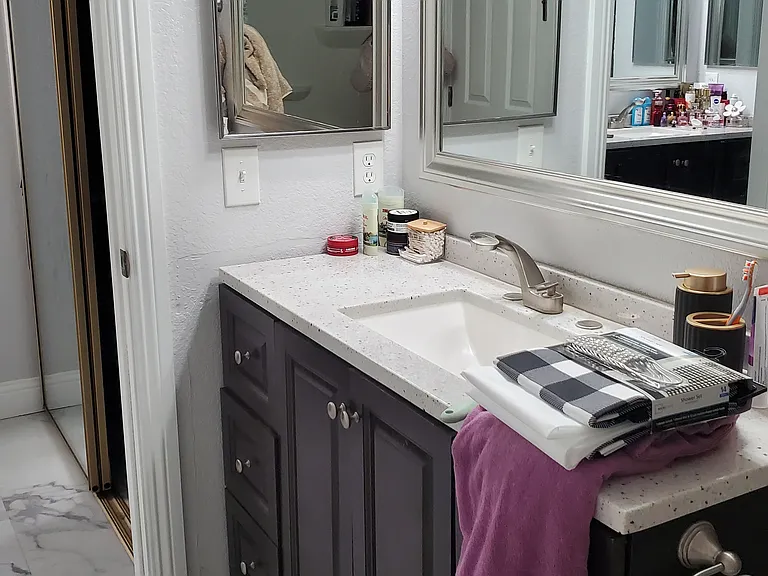 220 E Grant St — Photo 8