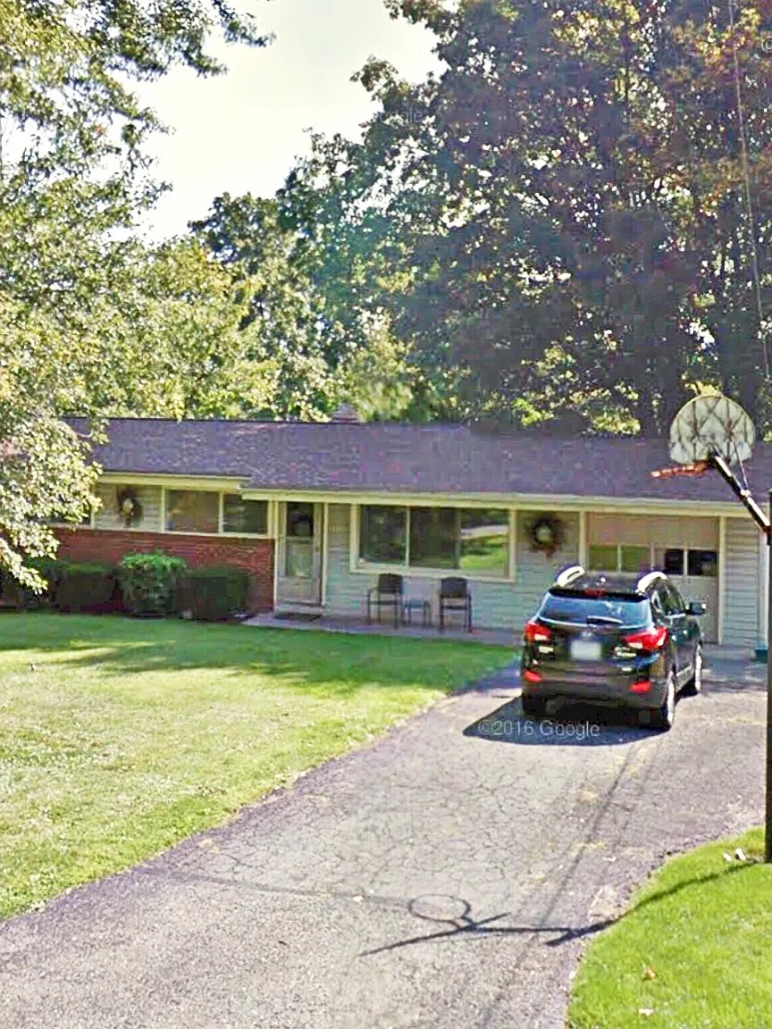337 Fredrick Dr photo 1