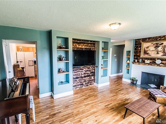 4th image of 5903 NE Hazel Dell Ave
