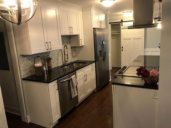 5th image of 9809 S Keeler Ave APT C