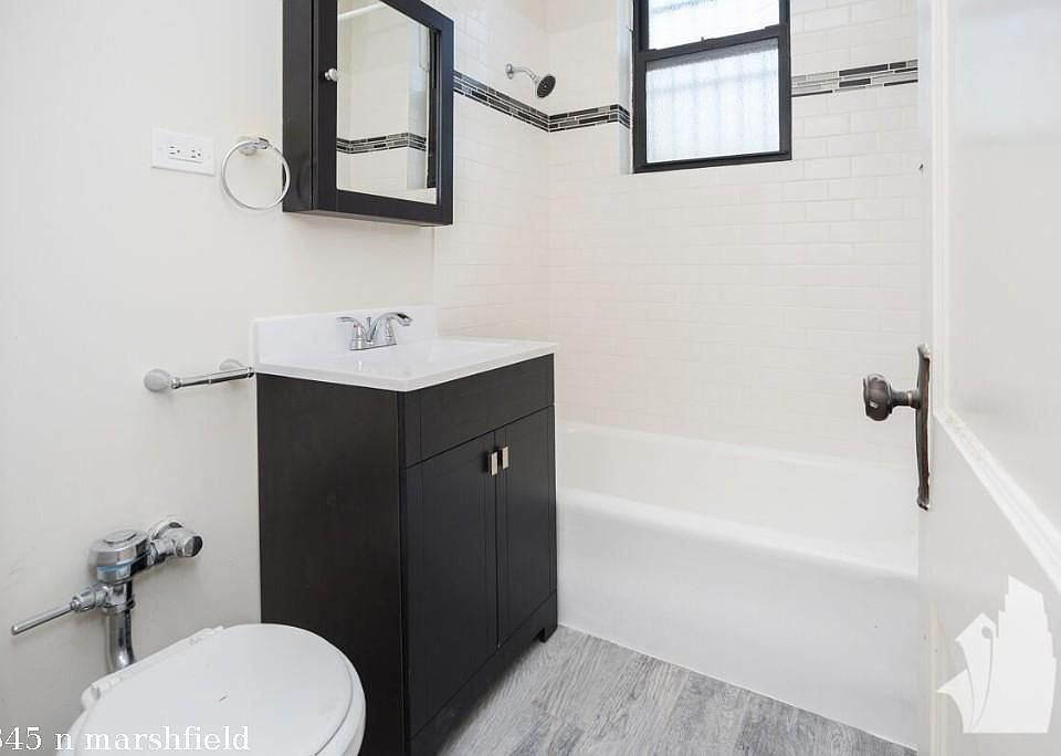 1st image of 3345 N Marshfield Ave #1721