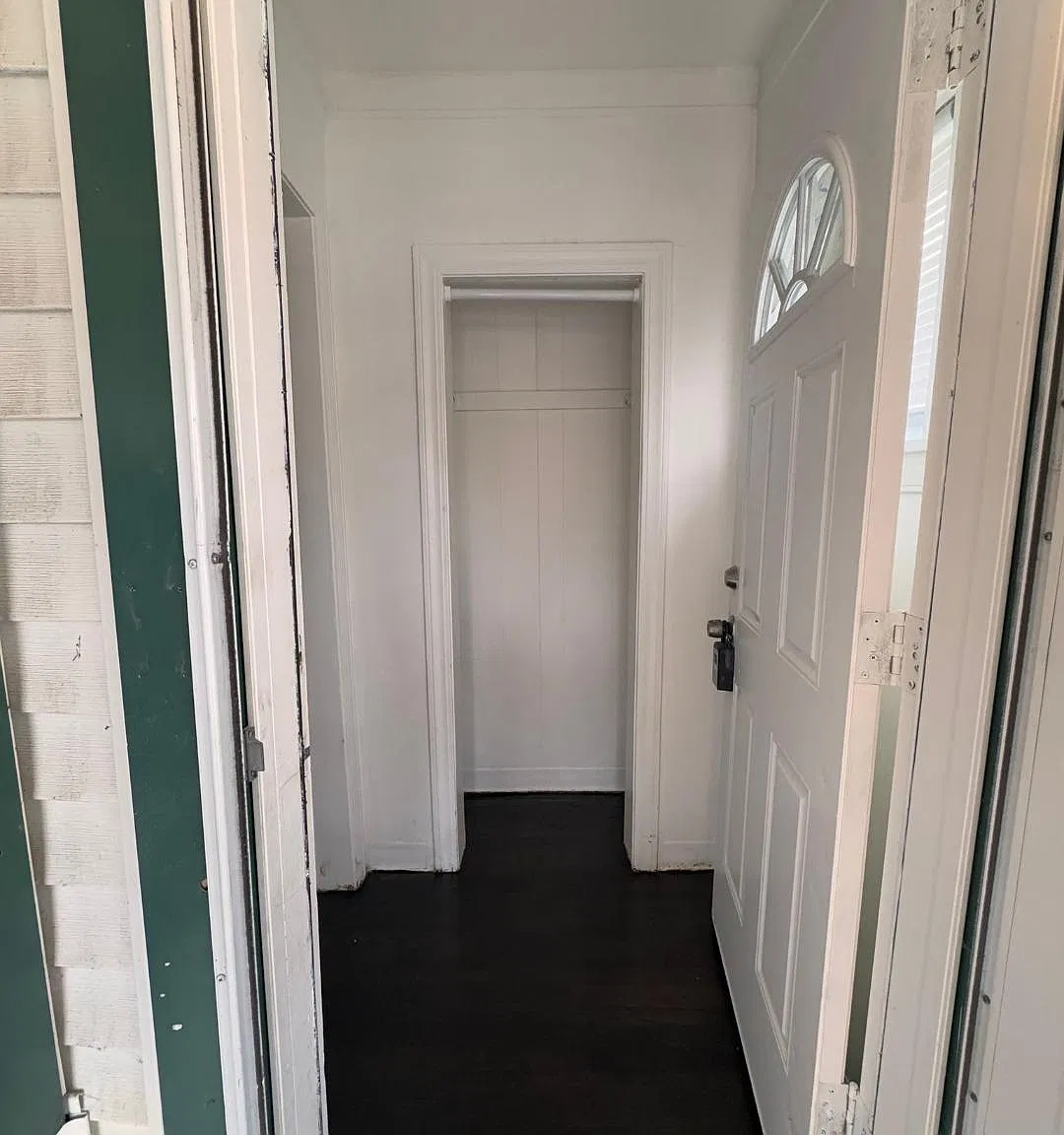 2 bed, 857 sqft, $1,350 — Photo 2