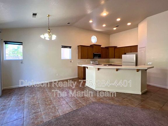 3rd image of 7169 Beacon Dr