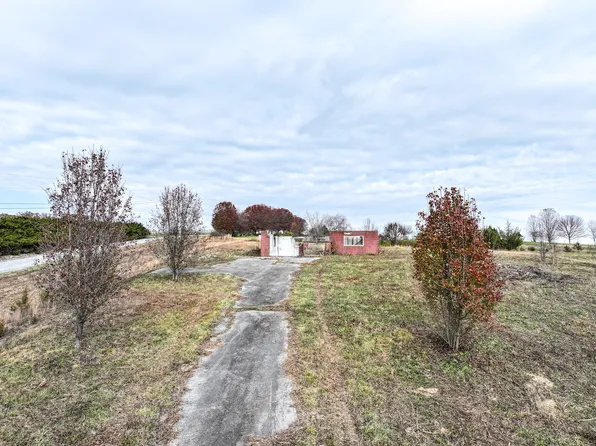 280 Roaring Fork Rd, Greeneville, TN 37745