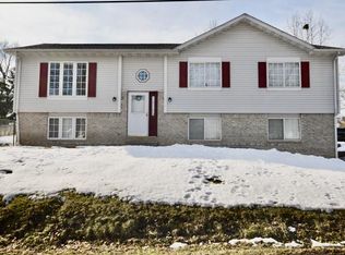 7501 Backbay Rd, Wonder Lake, IL 60097