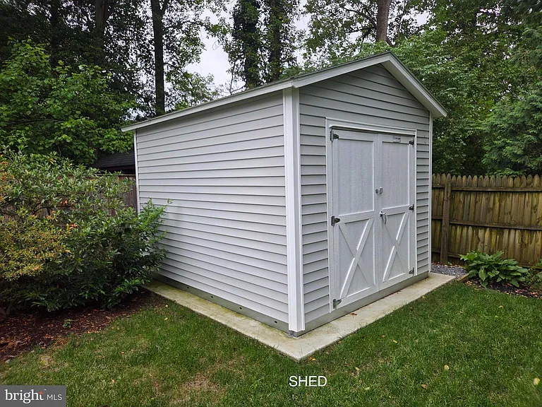 5528 Johnson Ave — Photo 18