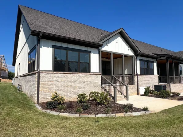 148 Whistling Straits Way, Guntersville, AL 35976