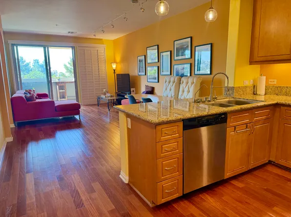 3857 Pell Pl Unit 211, San Diego, CA 92130