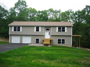 20 Elberta Pl, Uncasville, CT 06382
