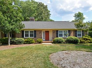 4154 Wycliff Dr, Winston Salem, NC 27106