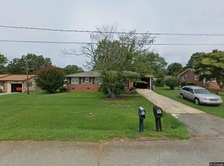107 Albain Cir, Greenville, SC 29617