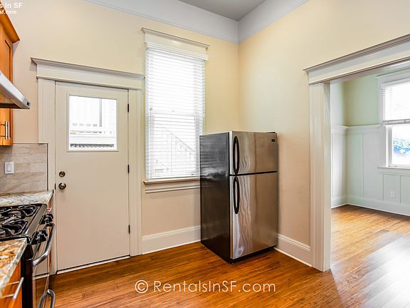 4th image of 909 Hampshire St APT 5
