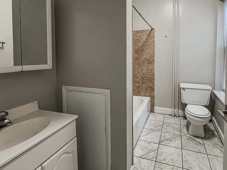 4036 Locust St #H — Photo 6