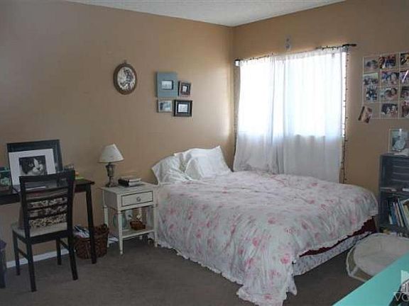 3rd image of 5325 Barrymore Dr #4