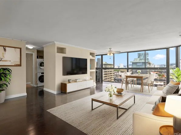 2724 Kahoaloha Ln APT 1207, Honolulu, HI 96826