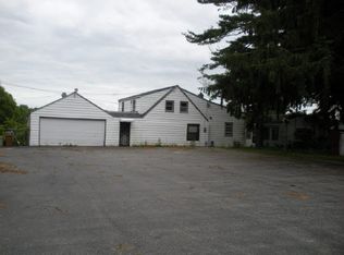 6538 Auburn St, Rockford, IL 61101