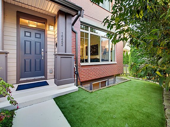 2nd image of 16452 24a Ave