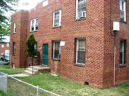 Building Photo 3